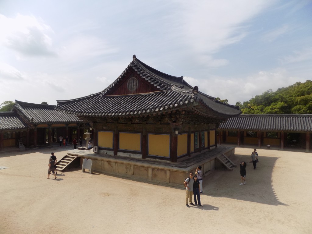 “As pretty as a flower”: My Chuesok experience in&nbsp;Gyeongju